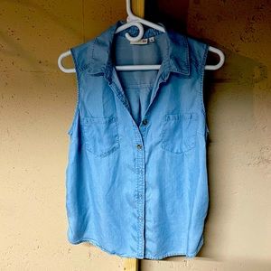 SO denim button up tank.